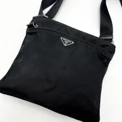 ✨美品✨ PRADA プラダ ナイロン ショルダー 三角ロゴ サコッシュ 黒