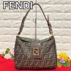 【極美品✨激レア】FENDI フェンディ マンマバケット ワンショルダー 金ロゴ