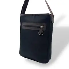 Item thumbnail for item 7220cb45-91c2-4e3b-8476-0fca234b485a