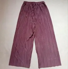 ストレートプリーツパンツ