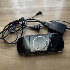 PSP本体と充電器　(バッテリーなし)