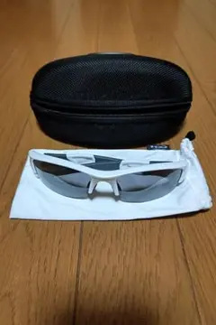 OAKLEY FLAK JACKET サングラス ホワイト　グレー　長渕剛