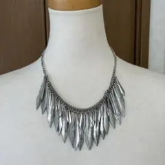 ネックレス　シルバー系　アクセサリー
