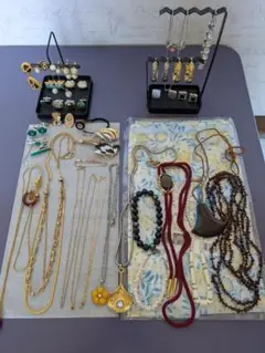 遺品整理　ネックレス　イヤリング　その他