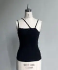 新品未使用⭐︎アシメストラップパット付きキャミ