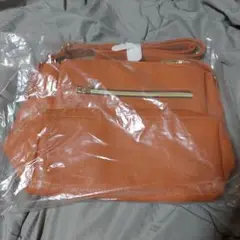 キャメル色ショルダーバッグ