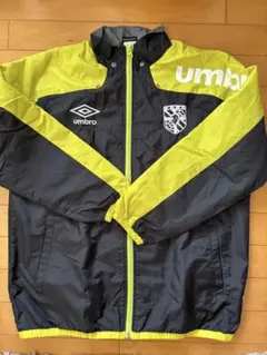 umbro 黒/黄緑 ジャージトップス　160cm
