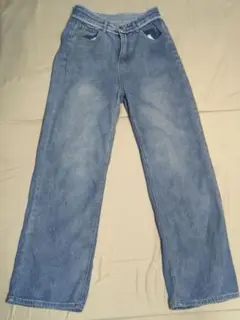 ライトブルー ストレートデニム