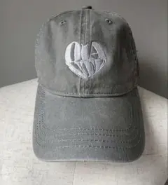 HEART MOTIF LOGO CAP グレー