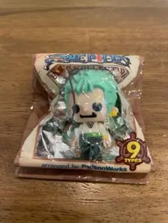 ワンピース　キーホルダー　ゾロ