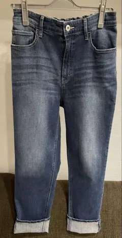 ストレートデニムパンツ Mサイズ