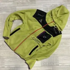 Item thumbnail for item e73801a8-4180-48a7-97e1-7b4488dca0f7