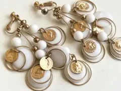 Item thumbnail for item b9d082de-7e26-4cbc-81ce-7cbc2c7ee38f