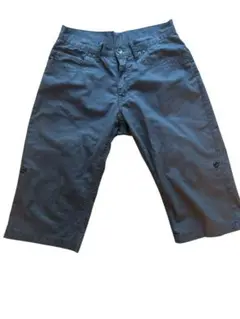 ダークグレー ショートパンツ バックジッパーポケット付き
