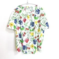 【 ナラカミーチェ 】　花柄　白　トップス　Tシャツ　サイズⅢ カラフル