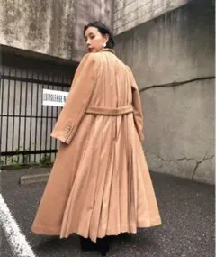 AMERI UNDRESSED BACK PLEATS COAT
