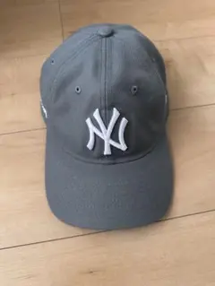 ニューヨーク・ヤンキース ベースボールキャップ MoMA