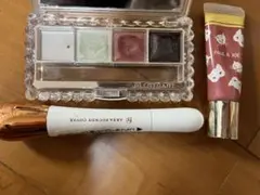 ジルスチュアート ジュエルクリスタル アイズ