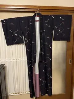 洗える着物　紺色　小花柄