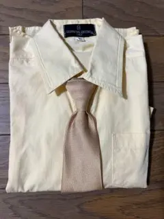 【子ども服】長袖シャツ　ネクタイつき　GIANNI VALENTINO