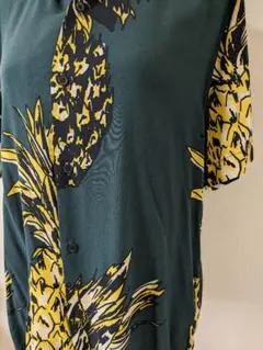H&M　メンズ　アロハシャツ　パイナップル柄　美品✨