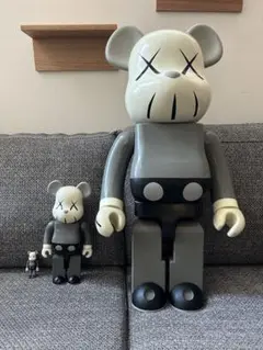 2025年最新】ベアブリック kaws a-nationの人気アイテム - メルカリ