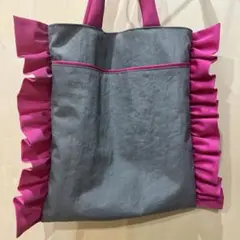 お値下げ依頼♡レア♡ SURFINIA サフィニア フリルトートバッグ♡ブラック SURFINIA サフィニア フリルトートバッグ ナイロン - メルカリ