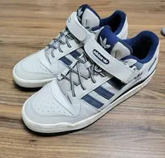 最終値下げ　アディダス フォーラム ロー adidas FORUM LOW