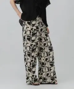 LEPSIMパンツ サテンプリントパンツ　576638 レディース