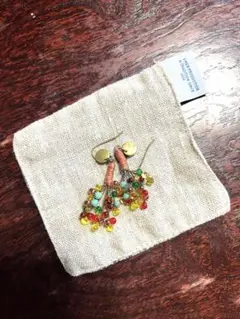 ハンドメイド　可愛い　カラフラル　ピアス　1点もの
