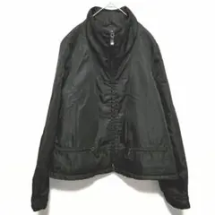 Item thumbnail for item 0551a6bc-45cf-4860-bc89-f13d009b7b11