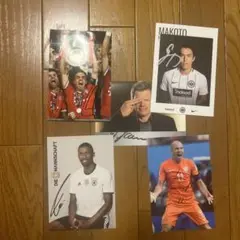 長谷部誠 21-22 Topps Tier One 106枚限定直筆サインカード 617-QGE0QYL._UF350,350_QL50_.jpg