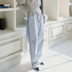 UNE MANSION バイカラーカットオフ　ワイド　デニムパンツ　ライトブルー