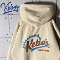 【大人気】ケボスKEBOZ⭐︎バックプリント プルオーバーパーカー ベージュ