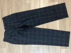 チェックパンツ