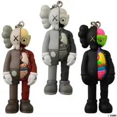 2025年最新】kaws family blackの人気アイテム - メルカリ