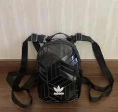 極美　adidas アディダス　リュック　黒