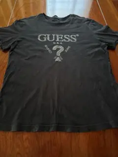 GUESS ブラック Tシャツ