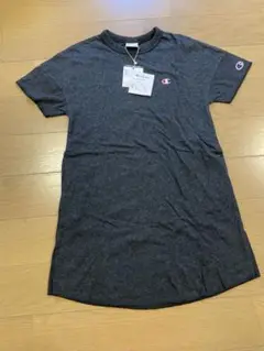 チャンピオン　新品タグ付き　ロングワンピース　tシャツ　110
