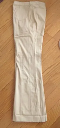 カジュアルパンツ