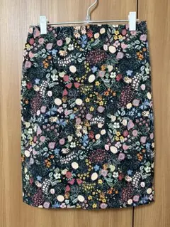美品【philosophy 】花柄ストレッチタイトスカート サイズ4