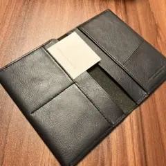 パスポートケース　牛革レザー　未使用品　美品