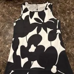 モノトーン大柄ロングワンピース