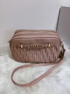 JILLbyJILLSTUARTジルスチュアート パフィーポシェット チャーム付