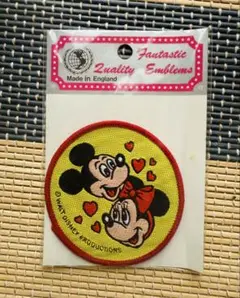 ミッキーとミニーの刺繍パッチ