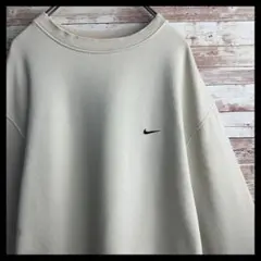 【NIKE】希少カラー☆刺繍 ワンポイント XL ベージュ スウェット