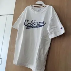 Champion California PHYS. EDUCATION Tシャツ