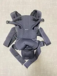 美品☆ベビービョルン ベビーキャリア move エアリーメッシュ抱っこ紐