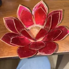 赤い蓮の花形キャンドルホルダー　1センチくらい