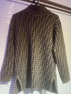 FENDI タートルネック